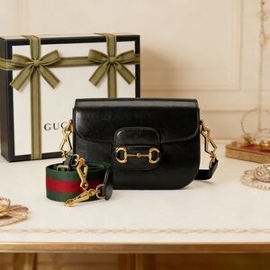 Gucci Shoulder Bag in Black